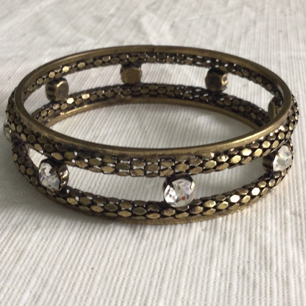 Woman’s Bangle Bracelet with rhinestones color gold